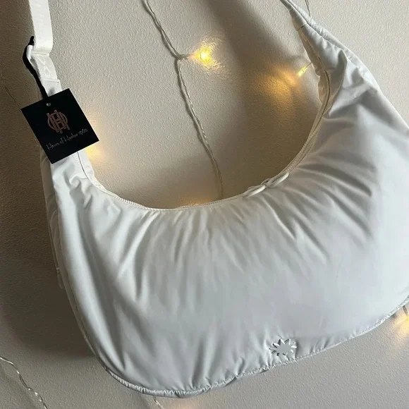 House of Harlow 1960 Crescent Moon Nylon Puffy Athleisure Bag - White 🤍 - Picture 3 of 4